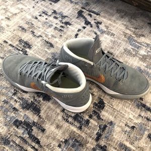 Nike Kobe A.D. Mid Grey Snake Mens Size 8.5 Basketball Kobe Bryant